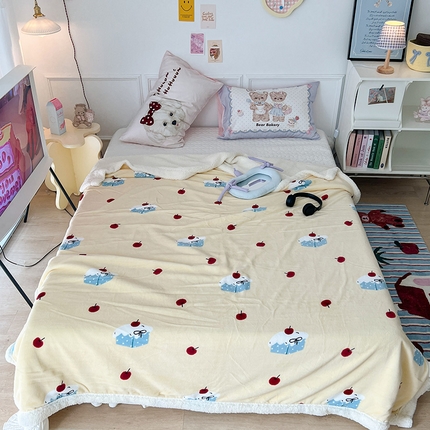 昔可家纺 2024新款羊羔绒牛奶绒毛毯系列（三）-ins小清新系列 樱桃奶油蛋糕