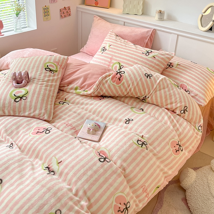 91家纺网 家纺一手货源 找家纺 2024新款200g加厚防静电牛奶绒小清新四件套 绒-粉粉青苹果