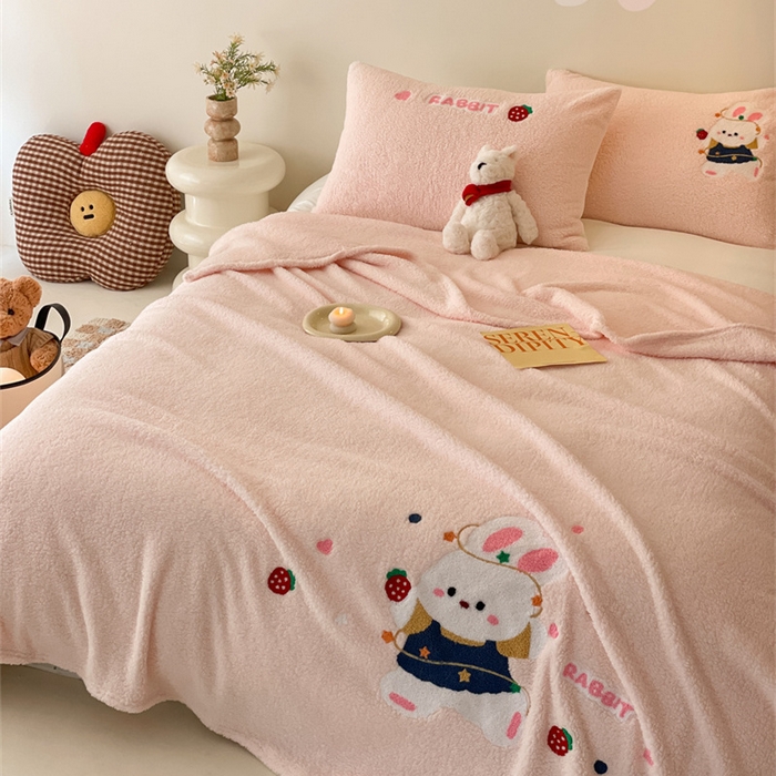 91家纺网 家纺一手货源 找家纺 川悦生活 2024新款双面高克重雪花绒卡通羊羔绒泰迪绒毯子毛毯 毛毯甜蜜兔妮