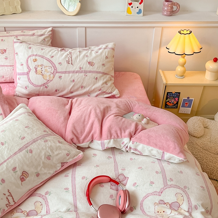 91家纺网 家纺一手货源 找家纺 2024新款200g加厚防静电牛奶绒小清新四件套 绒-公主喵