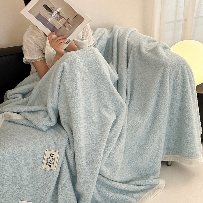 91家纺网 家纺一手货源 找家纺 沐棉 2024新款羊羔绒泰迪绒毛毯 湖蓝色