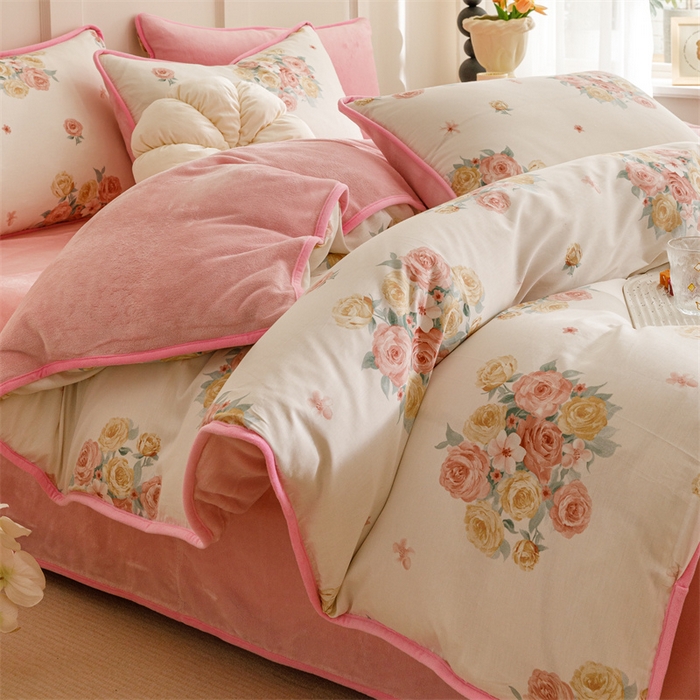 91家纺网 家纺一手货源 找家纺 红粉佳人 2025新款棉加绒印花四件套 花期而遇