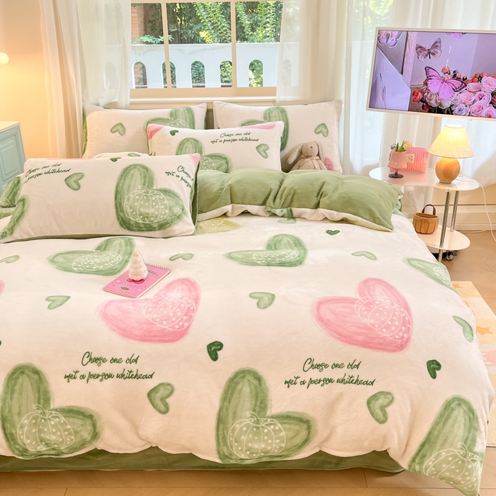 91家纺网 家纺一手货源 找家纺 卡派 2024新款冬季亲肤透气牛奶绒印花四件套 心意