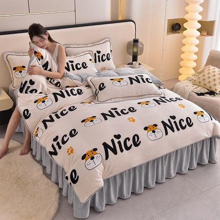 91家纺网 家纺一手货源 找家纺 （总）聚莹家纺 2024新款直播爆款牛奶绒床裙四件套8-9斤法莱绒水晶绒日产2万套