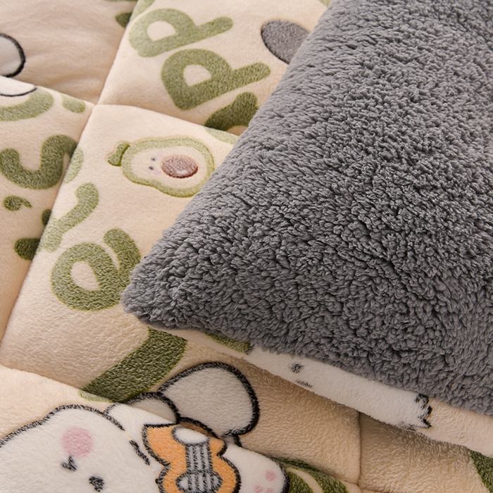 91家纺网 家纺一手货源 找家纺 南北家居 2024新款AB版雪花绒羊羔绒冬被被子被芯 萌宠乐园