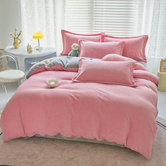 91家纺网 家纺一手货源 找家纺 慕晨 2024新款加厚牛奶绒纯色单被套珊瑚绒被套单件双面绒四件套 奶油粉+浅灰