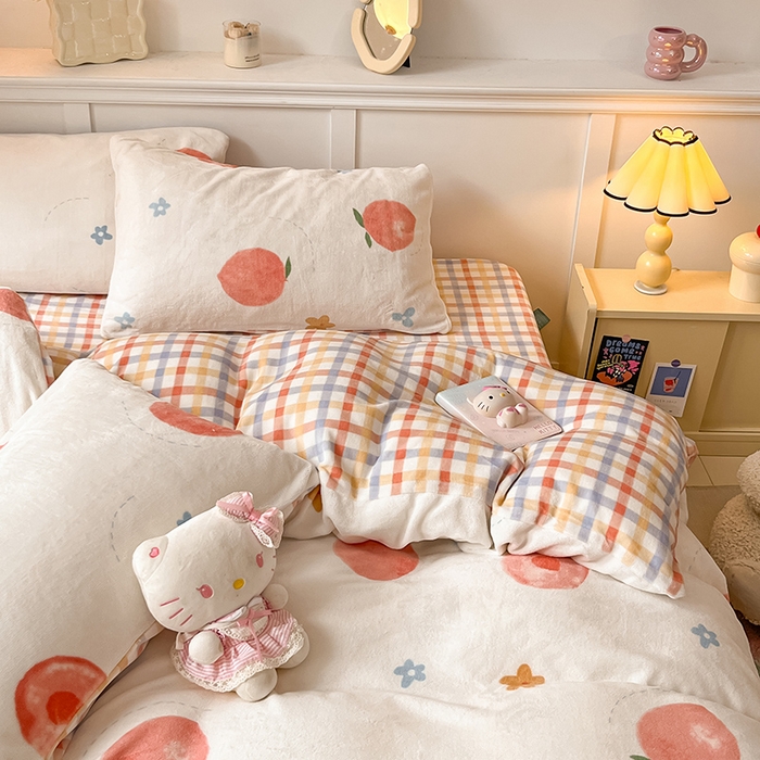 91家纺网 家纺一手货源 找家纺 2024新款200g加厚防静电牛奶绒小清新四件套 绒-蜜桃朵朵