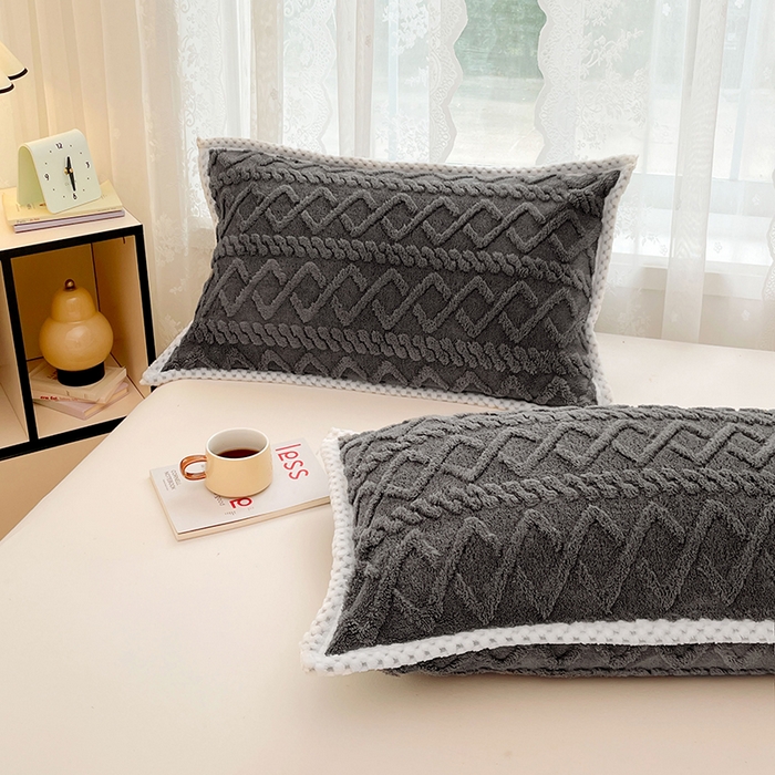 91家纺网 家纺一手货源 找家纺 梦舒羽  2025新款220克高克重塔芙绒枕套枕芯套宿舍枕头套单人一对装 至尊灰