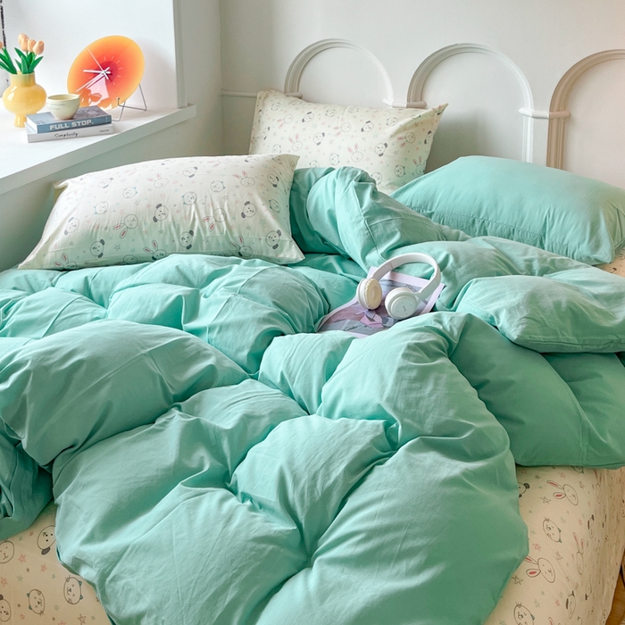 91家纺网 家纺一手货源 找家纺 千朵 2024新款全棉水洗棉混搭双拼四件套 猫咪湖绿