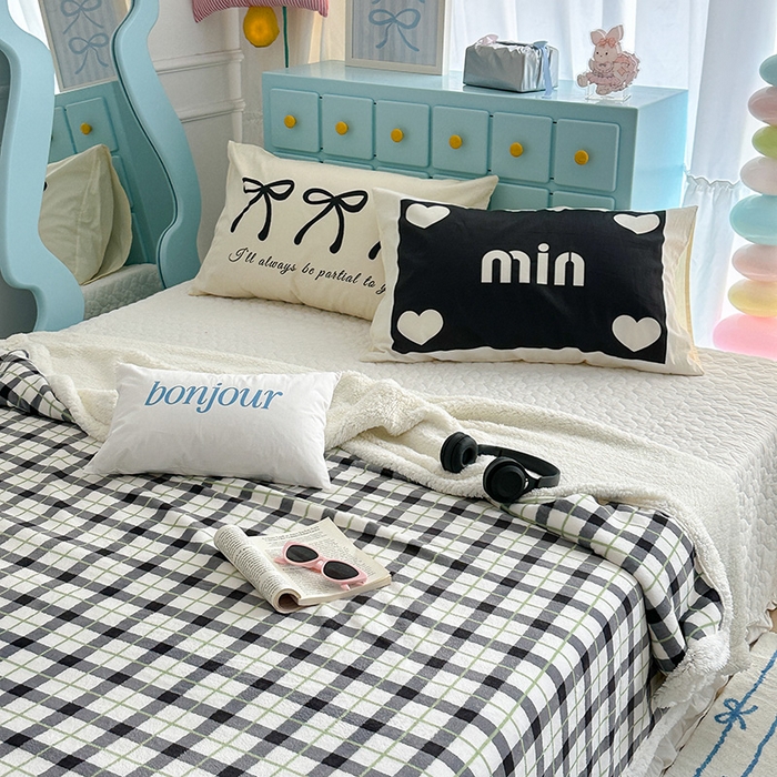 91家纺网 家纺一手货源 找家纺 昔可家纺 2024新款羊羔绒牛奶绒毛毯系列（三）-ins小清新系列 雾川灰格