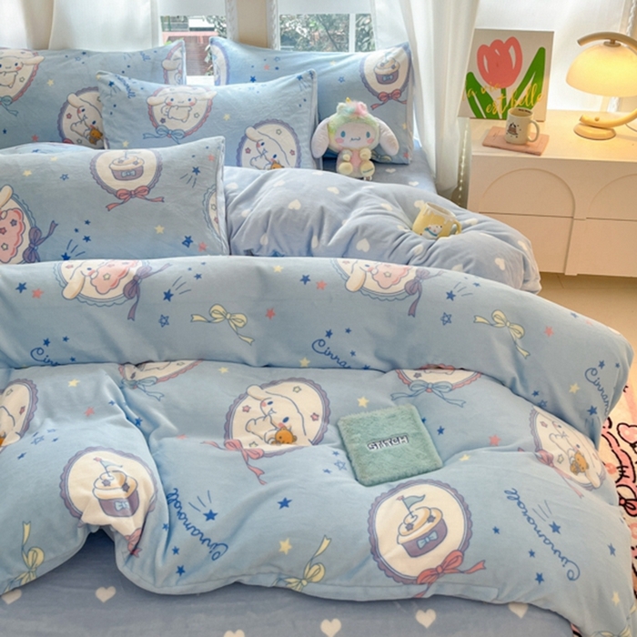 91家纺网 家纺一手货源 找家纺 2024新款三丽鸥牛奶绒小版四件套 牛奶绒小版-蓝色玉桂狗