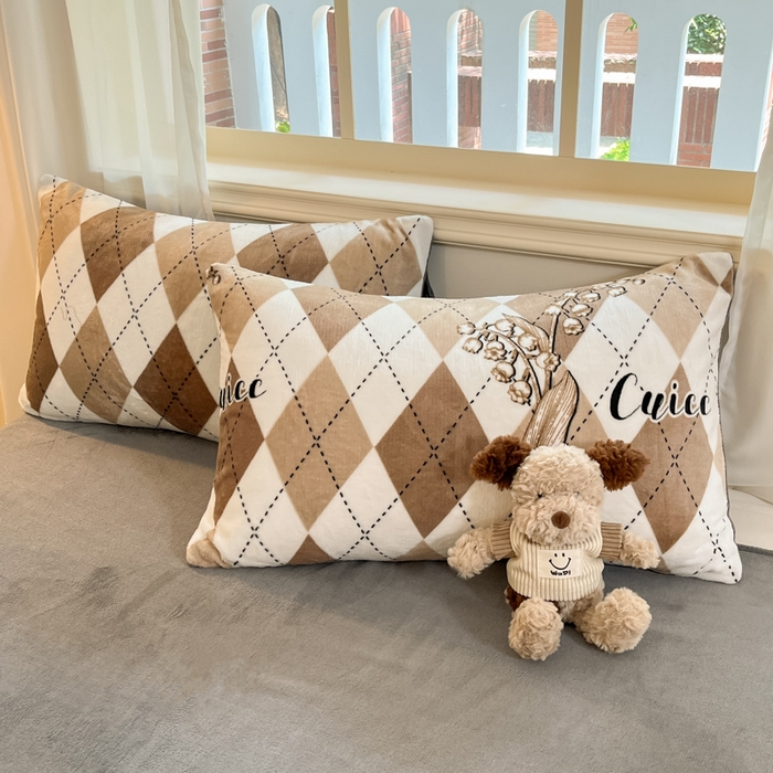 91家纺网 家纺一手货源 找家纺 卡派 2024新款冬季亲肤透气牛奶绒印花四件套 雅舍