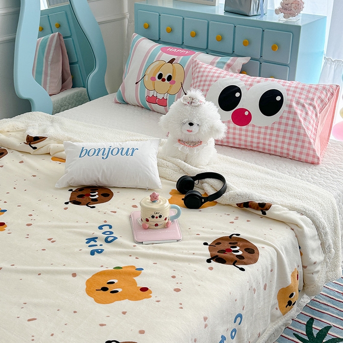 91家纺网 家纺一手货源 找家纺 昔可家纺 2024新款羊羔绒牛奶绒毛毯系列（三）-卡通系列 小熊曲奇