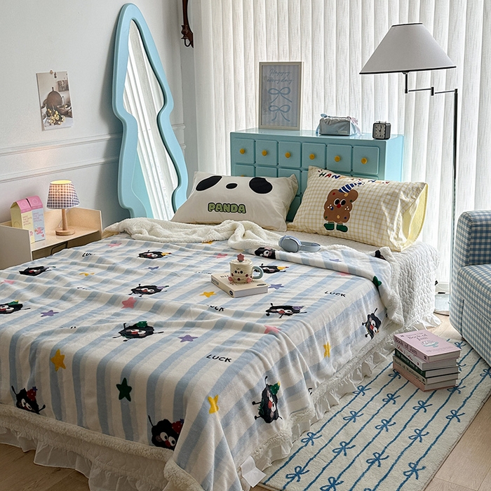 91家纺网 家纺一手货源 找家纺 昔可家纺 2024新款羊羔绒牛奶绒毛毯系列（三）-卡通系列 星星小黑球