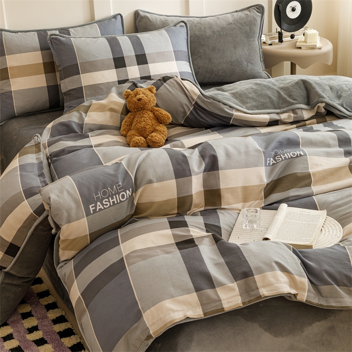 91家纺网 家纺一手货源 找家纺 红粉佳人 2025新款棉加绒印花四件套 格丽斯