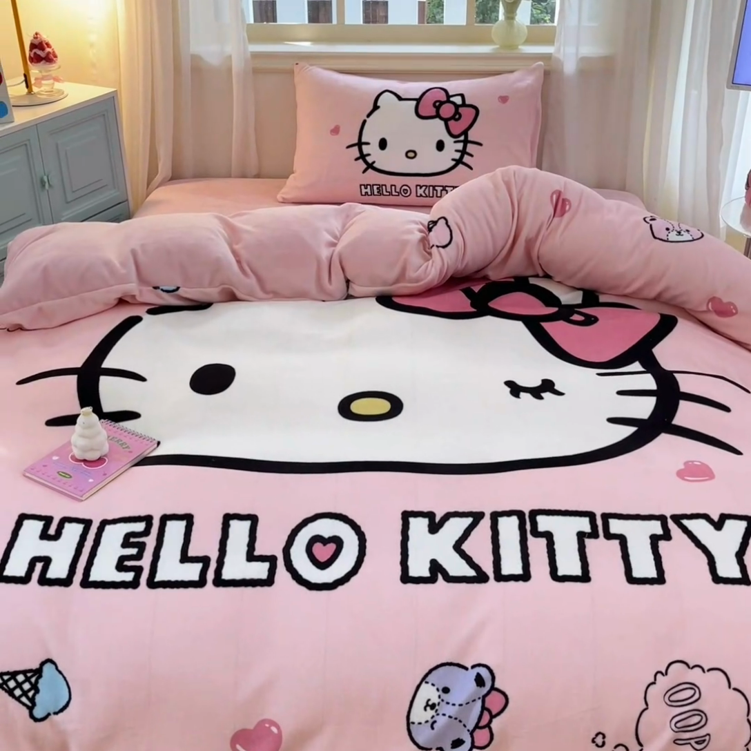 91家纺网 家纺一手货源 找家纺 2024新品正版三丽鸥授权大版卡通平网数码印花加厚高克重牛奶绒系列四件套 绒大版-R美美少女Kitty