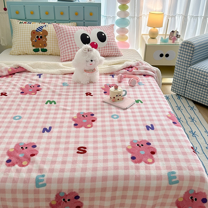 91家纺网 家纺一手货源 找家纺 昔可家纺 2024新款羊羔绒牛奶绒毛毯系列（三）-卡通系列 点点粉格猫