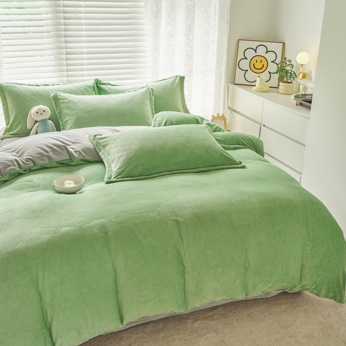 91家纺网 家纺一手货源 找家纺 慕晨 2024新款加厚牛奶绒纯色单被套珊瑚绒被套单件双面绒四件套 豆绿+浅灰
