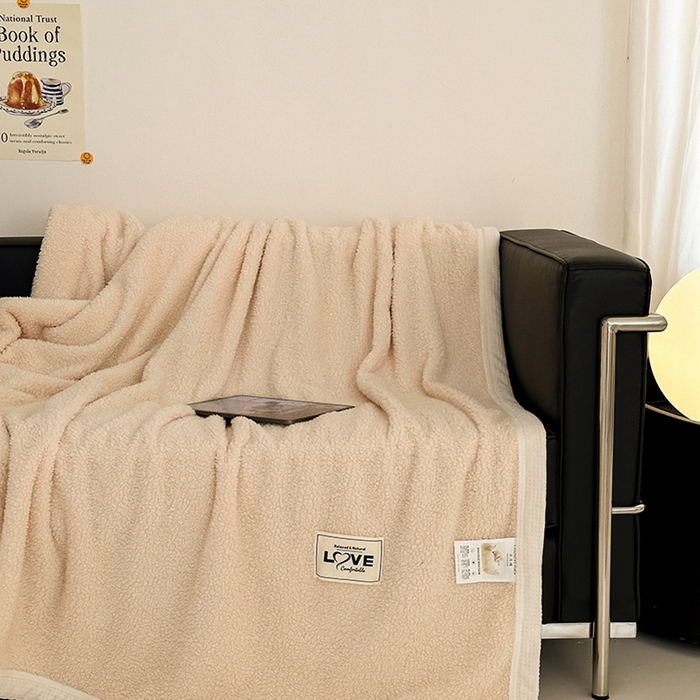 91家纺网 家纺一手货源 找家纺 沐棉 2024新款羊羔绒泰迪绒毛毯 奶茶色