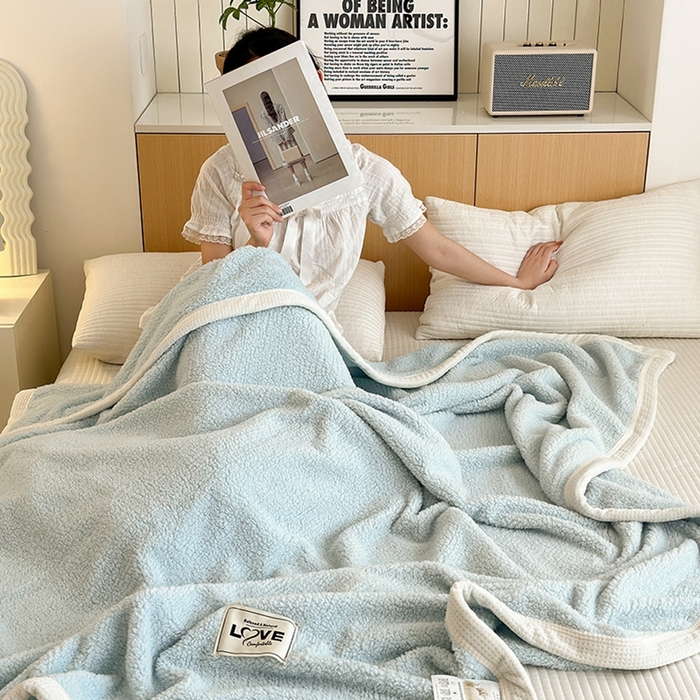 91家纺网 家纺一手货源 找家纺 沐棉 2024新款羊羔绒泰迪绒毛毯 湖蓝色