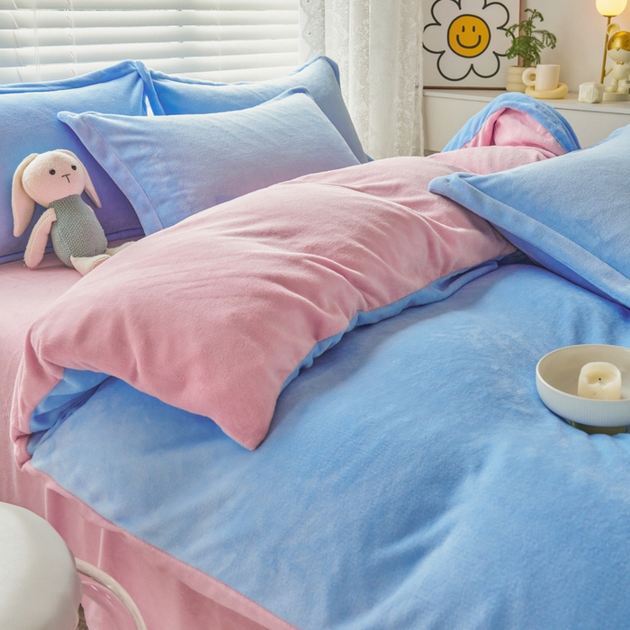 91家纺网 家纺一手货源 找家纺 慕晨 2024新款加厚牛奶绒纯色单被套珊瑚绒被套单件双面绒四件套 奶油蓝+奶油粉