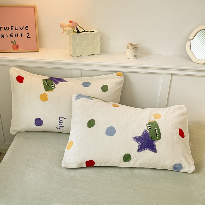 91家纺网 家纺一手货源 找家纺 2024新款200g加厚防静电牛奶绒小清新四件套 绒-鳄鱼宝宝