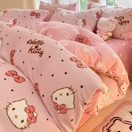 2024新款三丽鸥牛奶绒小版四件套 牛奶绒小版-蝴蝶结KT猫