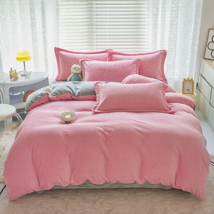 91家纺网 家纺一手货源 找家纺 慕晨 2024新款加厚牛奶绒纯色单被套珊瑚绒被套单件双面绒四件套 奶油粉+浅灰