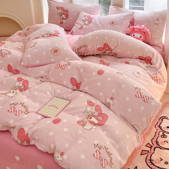 91家纺网 家纺一手货源 找家纺 2024新款三丽鸥牛奶绒小版四件套 牛奶绒小版-奶油美乐蒂