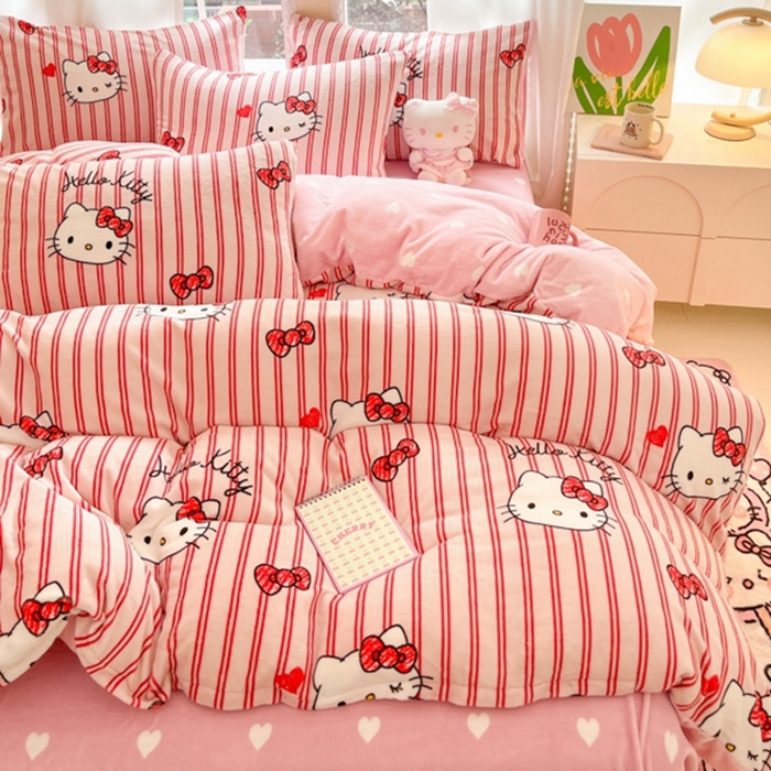 91家纺网 家纺一手货源 找家纺 2024新款三丽鸥牛奶绒小版四件套 牛奶绒小版-高贵KT猫