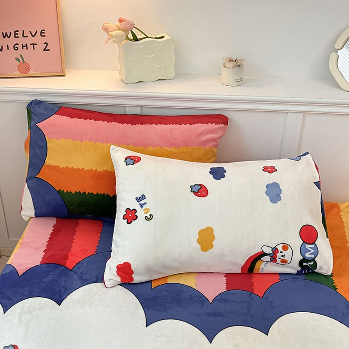 91家纺网 家纺一手货源 找家纺 2024新款200g加厚防静电牛奶绒小清新四件套 绒-彩虹兔