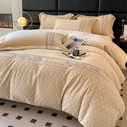 91家纺网 家纺一手货源 找家纺 （总）金牛座家纺 2025新款婴儿绒刺绣提花四件套凯艺系列四件套