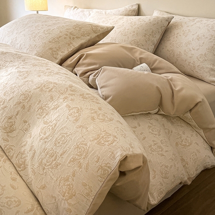 91家纺网 家纺一手货源 找家纺 （总）蓝邻家纺 2025新款色织三层纱磨毛四件套系列