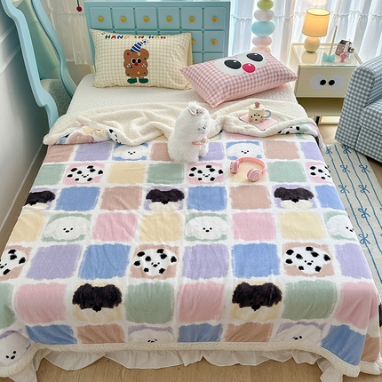 91家纺网 家纺一手货源 找家纺 昔可家纺 2024新款羊羔绒牛奶绒毛毯系列（三）-卡通系列 方块小狗