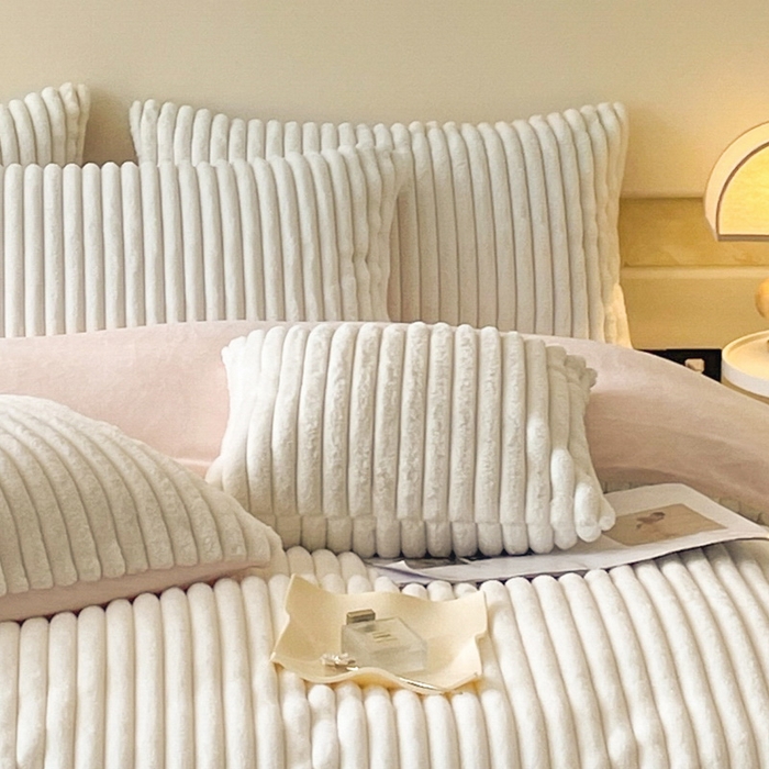 91家纺网 家纺一手货源 找家纺 （总）2024新款全消光兔毛320克牛奶绒A类纯色立体四件套