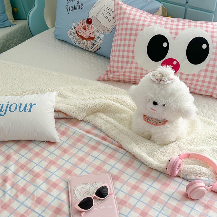 91家纺网 家纺一手货源 找家纺 昔可家纺 2024新款羊羔绒牛奶绒毛毯系列（三）-ins小清新系列 丝雾粉格