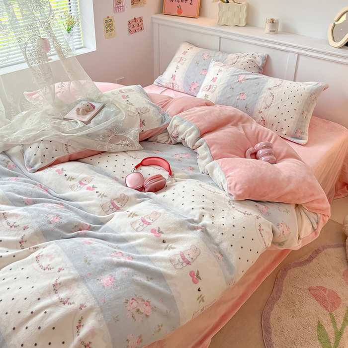 91家纺网 家纺一手货源 找家纺 2024新款200g加厚防静电牛奶绒小清新四件套 绒-乖乖兔