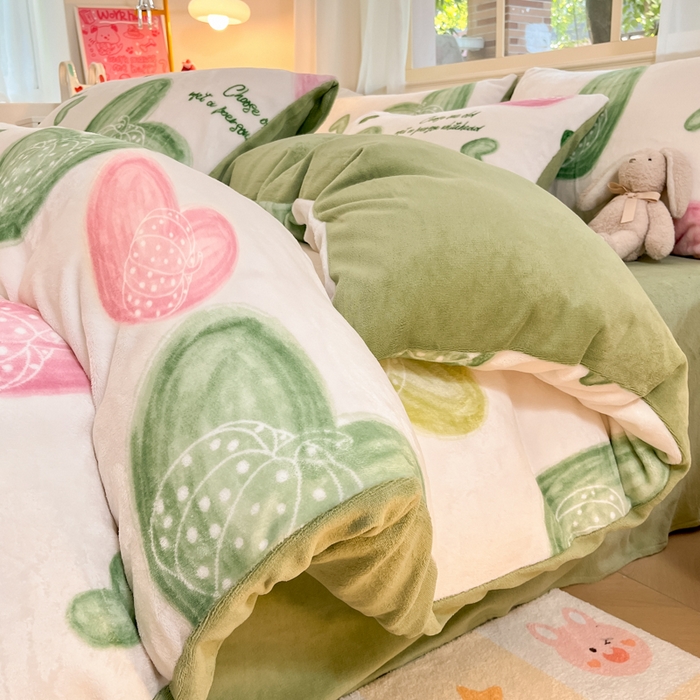 91家纺网 家纺一手货源 找家纺 卡派 2024新款冬季亲肤透气牛奶绒印花四件套 心意