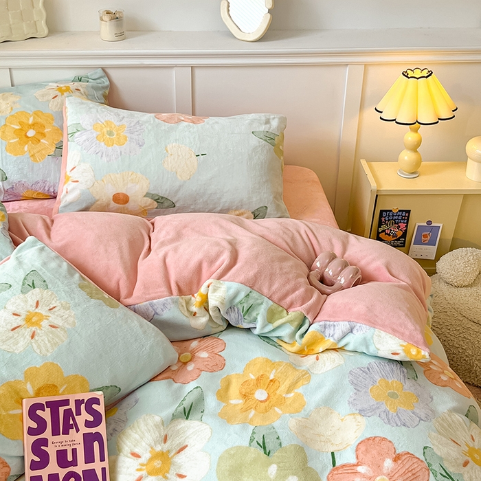 91家纺网 家纺一手货源 找家纺 2024新款200g加厚防静电牛奶绒小清新四件套 绒-缤纷花园