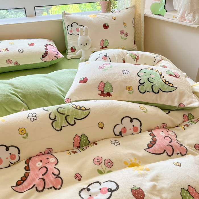 91家纺网 家纺一手货源 找家纺 卡派 2024新款冬季亲肤透气牛奶绒印花四件套 可爱恐龙