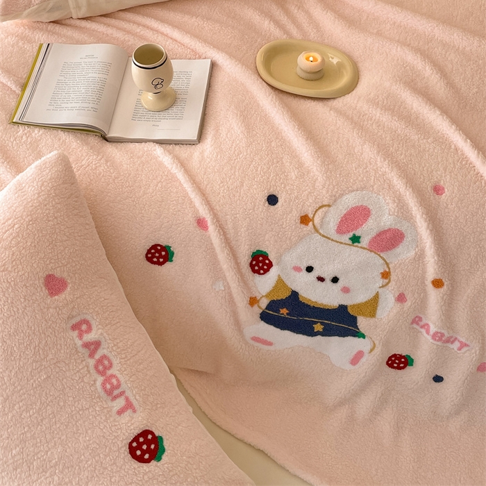 91家纺网 家纺一手货源 找家纺 川悦生活 2024新款双面高克重雪花绒卡通羊羔绒泰迪绒毯子毛毯 毛毯甜蜜兔妮