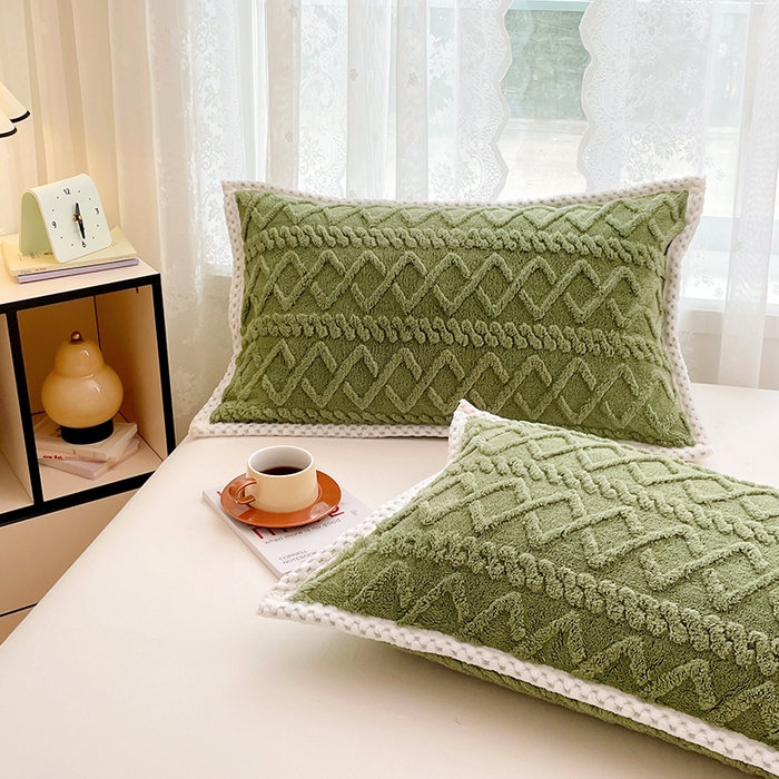 91家纺网 家纺一手货源 找家纺 梦舒羽  2025新款220克高克重塔芙绒枕套枕芯套宿舍枕头套单人一对装 茶绿色