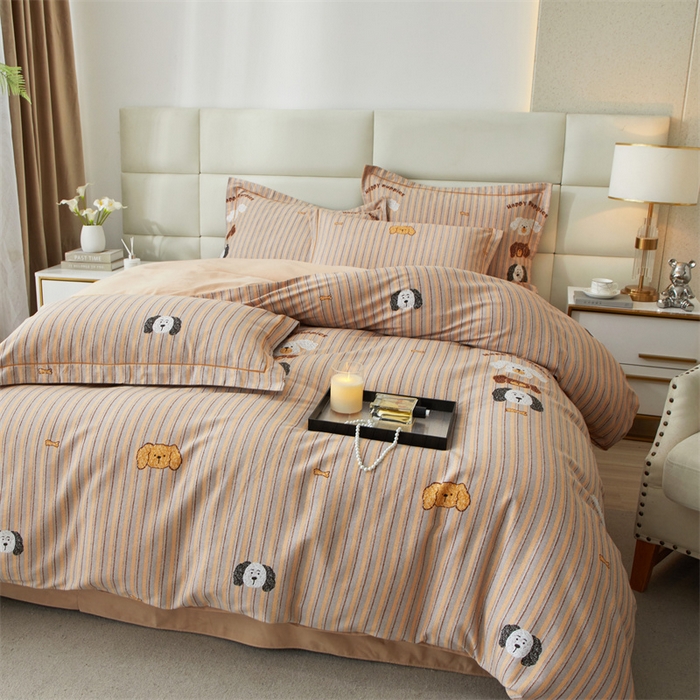 91家纺网 家纺一手货源 找家纺 品乐家纺 2024新款32支全棉超柔生态磨毛四件套 彩虹小狗-黄