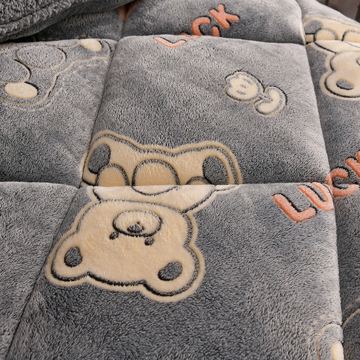 91家纺网 家纺一手货源 找家纺 （总）南北家居 2024新款AB版雪花绒羊羔绒冬被被子被芯