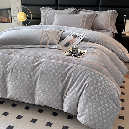 91家纺网 家纺一手货源 找家纺 （总）金牛座家纺 2025新款婴儿绒刺绣提花四件套凯艺系列四件套