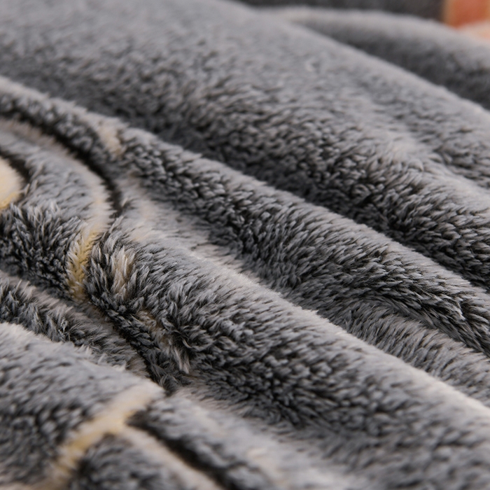 91家纺网 家纺一手货源 找家纺 南北家居 2024新款AB版雪花绒羊羔绒冬被被子被芯 小熊院长