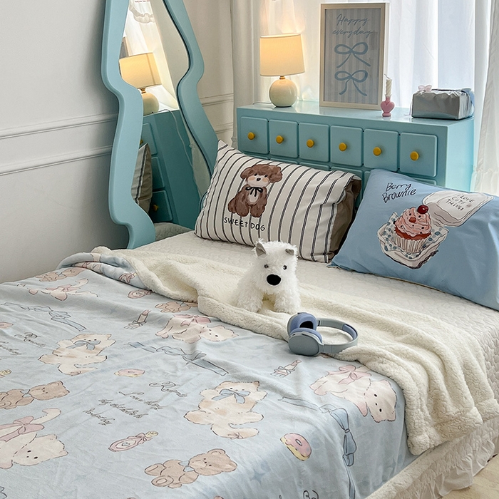 91家纺网 家纺一手货源 找家纺 昔可家纺 2024新款羊羔绒牛奶绒毛毯系列（三）-卡通系列 小熊礼物