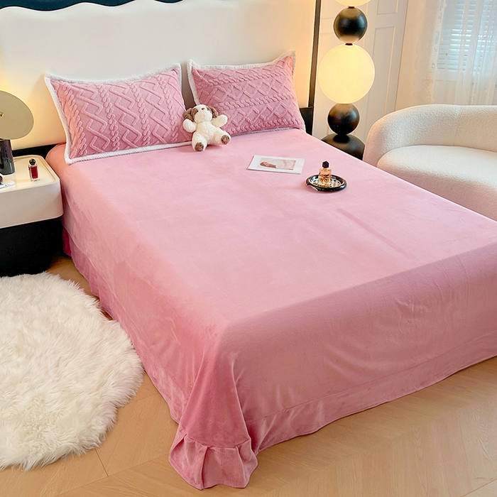 91家纺网 家纺一手货源 找家纺 贝拉梦家纺 2024新款塔芙绒菱格纯色牛奶绒四件套 梦玫瑰