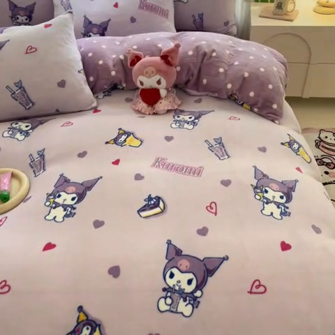 91家纺网 家纺一手货源 找家纺 2024新款三丽鸥牛奶绒小版四件套 牛奶绒小版-奶茶库洛米专版