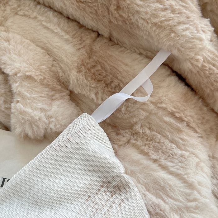 91家纺网 家纺一手货源 找家纺 2024新款全消光兔毛320克牛奶绒A类纯色立体四件套 晕染咖